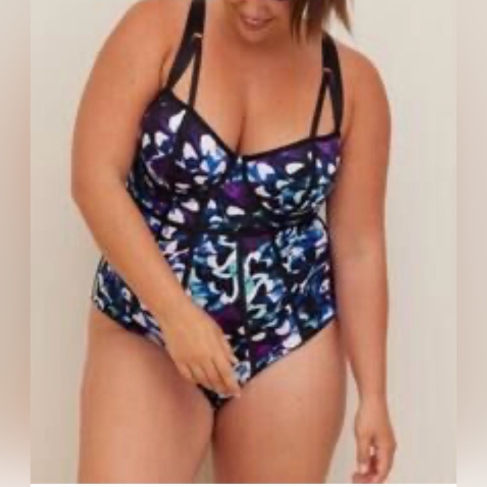 🆕 Torrid Floral Bodysuit